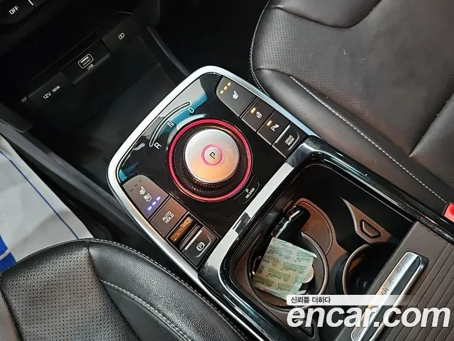 Kia Niro — Фото автомобиля 8