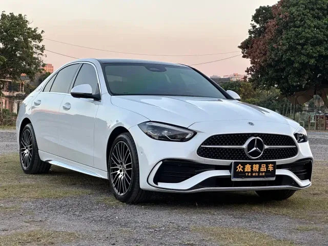 Mercedes-Benz C-Class — Фото автомобиля 3