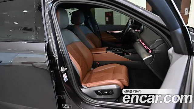 BMW 5 Series G60 — Фото автомобиля 13