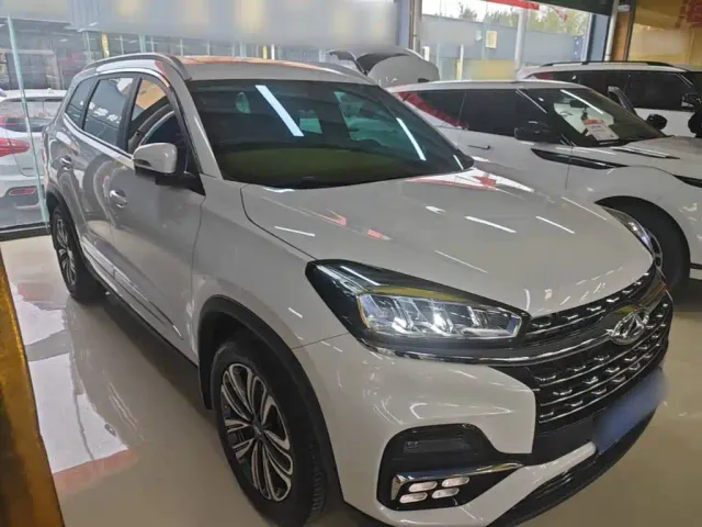Chery Tiggo 8 — Фото автомобиля 3