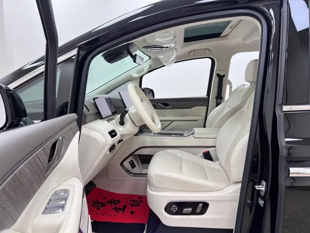 Wey Alpine — Фото автомобиля 15