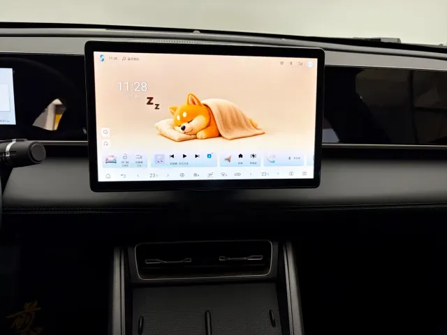 BYD Qin L — Фото автомобиля 20
