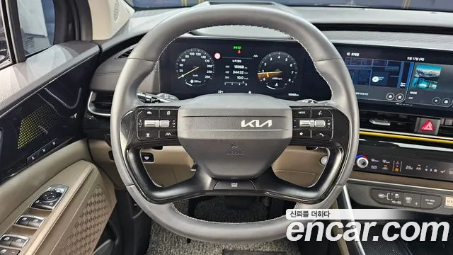Kia Carnival Generation 4 — Фото автомобиля 13