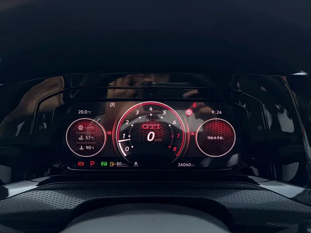 Volkswagen Golf GTI — Фото автомобиля 4
