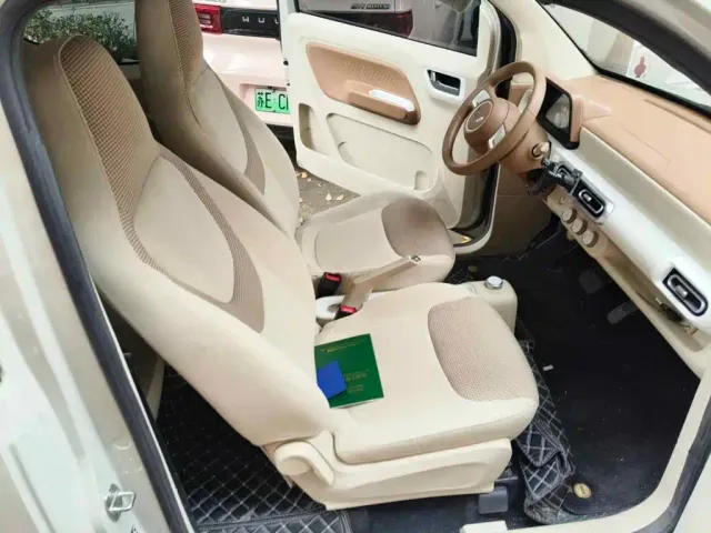 Wuling Hongguang Mini EV — Фото автомобиля 12