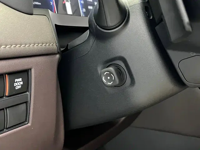 Toyota Alphard — Фото автомобиля 8