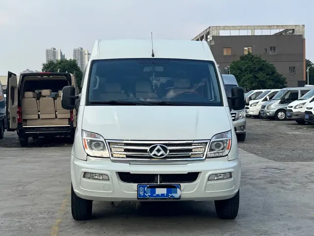 Maxus Xintu V80 — Фото автомобиля 2