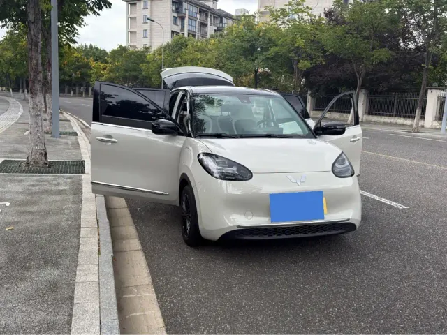 Wuling Bingo — Фото автомобиля 3