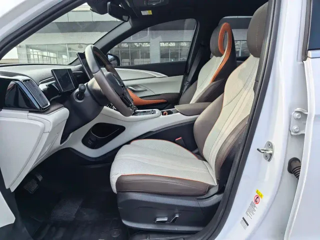 BYD Song Pro — Фото автомобиля 10