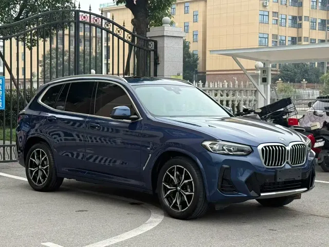 BMW X3 — Фото автомобиля 3