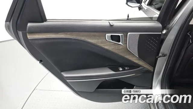 Kia K8 K8 Hybrid — Фото автомобиля 24