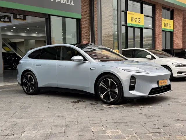 NIO NIO ET5T 2025 75kWh Touring — Фото автомобиля 3