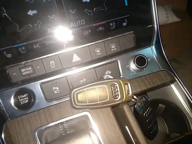 Audi A7L — Фото автомобиля 8
