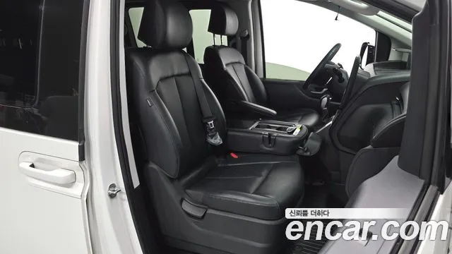 Hyundai Staria — Фото автомобиля 16