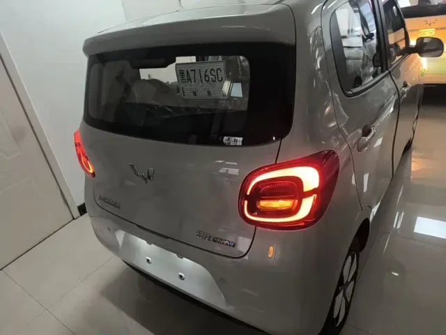 Wuling Hongguang Mini EV — Фото автомобиля 5