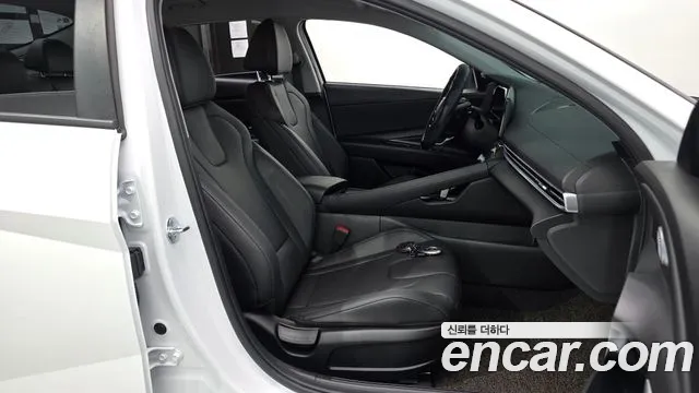 Hyundai Avante — Фото автомобиля 16