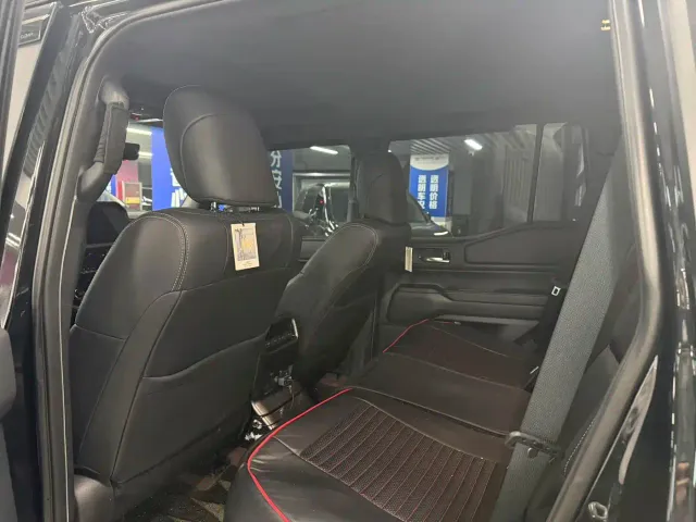 Toyota Prado — Фото автомобиля 10