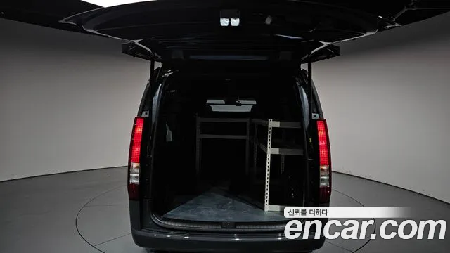 Hyundai Staria Staria — Фото автомобиля 19