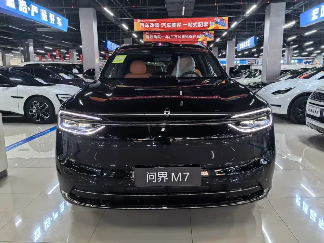 Aito M7 — Фото автомобиля 2