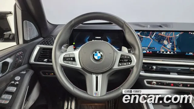 BMW X7 M60i xDrive M Sport 6 мест — Фото автомобиля 12