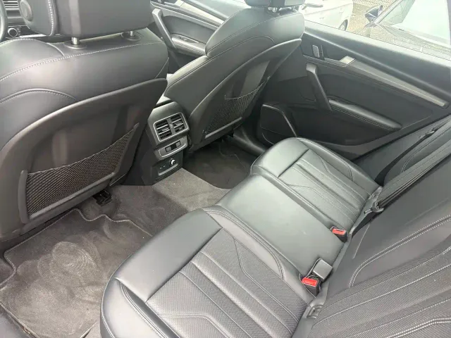Audi Q5L — Фото автомобиля 8