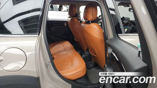 Mini Cooper Cooper 5 дверей Classic — Фото автомобиля 12