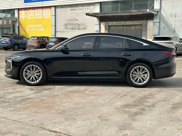 Bestune B70 — Фото автомобиля 5