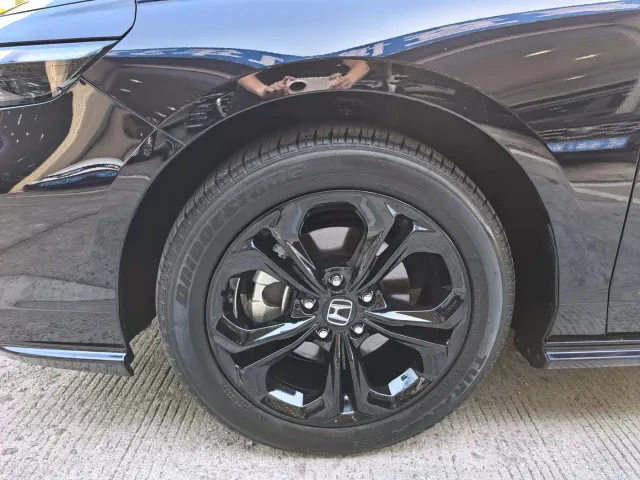 Honda Accord — Фото автомобиля 16