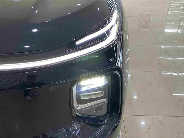 Changan Qiyuan Q07 — Фото автомобиля 4