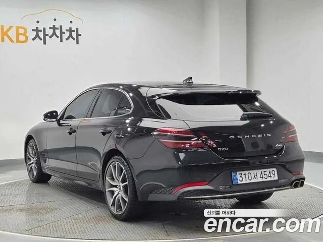 Genesis G70 — Фото автомобиля 2