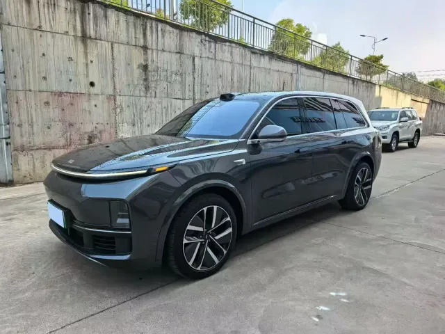 Фотография автомобиля — Li Auto L9