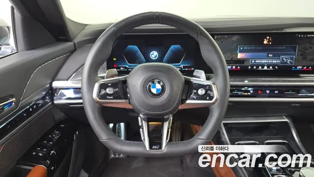 BMW 7-Series — Фото автомобиля 12