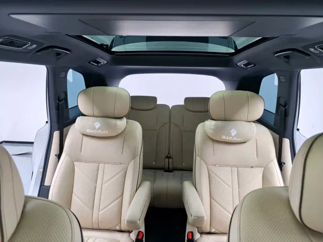 Huajing Baojun S — Фото автомобиля 28