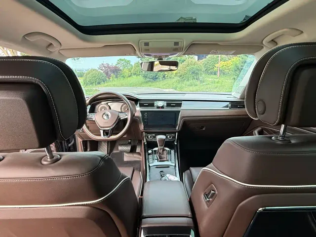 Volkswagen Phideon — Фото автомобиля 7