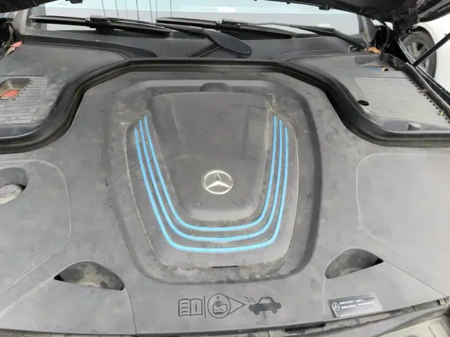 Mercedes-Benz EQC — Фото автомобиля 10