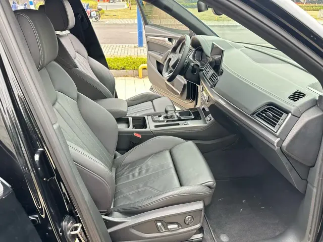 Audi Q5L — Фото автомобиля 8