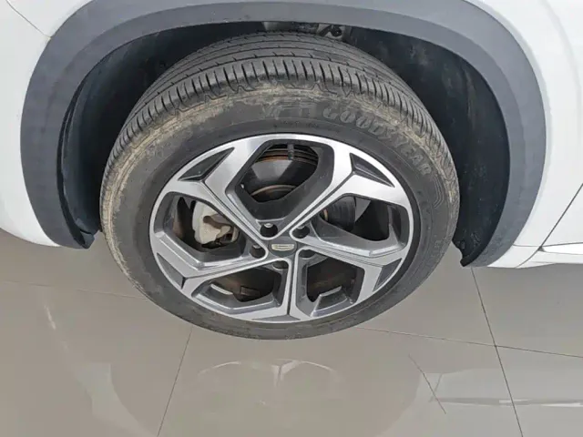 Geely Xingyue L — Фото автомобиля 15
