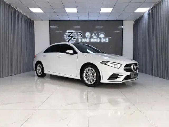 Mercedes-Benz A-Class — Фото автомобиля 3