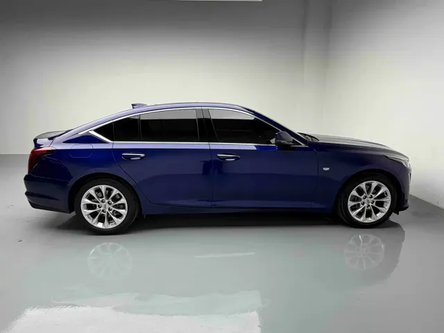Cadillac CT5 — Фото автомобиля 9