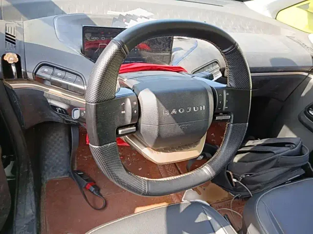 Baojun KiWi EV — Фото автомобиля 10