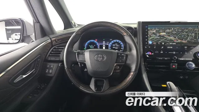 Toyota Alphard — Фото автомобиля 12