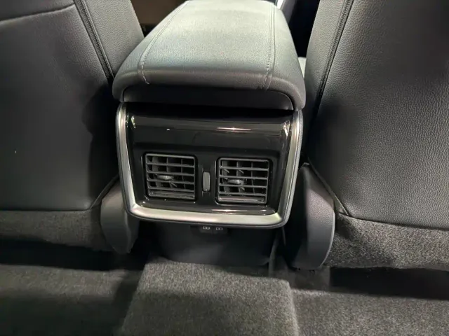 Toyota Venza — Фото автомобиля 19