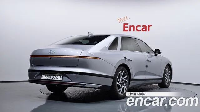 Hyundai Grandeur GN7 — Фото автомобиля 2
