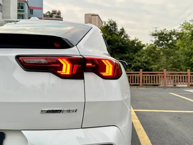 BMW X2 — Фото автомобиля 24