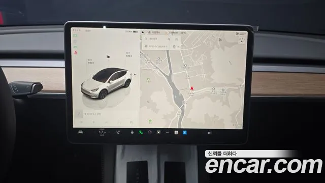 Tesla Model Y — Фото автомобиля 14