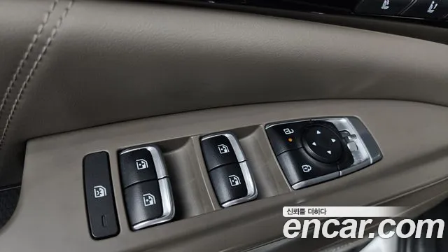 Kia Carnival Generation 4 — Фото автомобиля 29