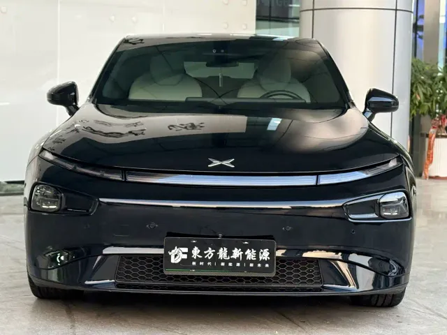 Xpeng P7 — Фото автомобиля 2
