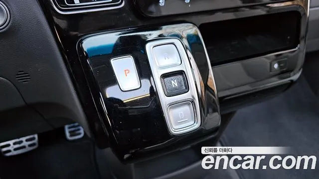 Hyundai Staria Staria 4WD Lounge 9 мест — Фото автомобиля 9