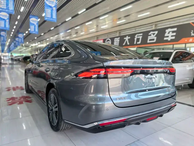 Geely Galaxy Stellar 6 — Фото автомобиля 9