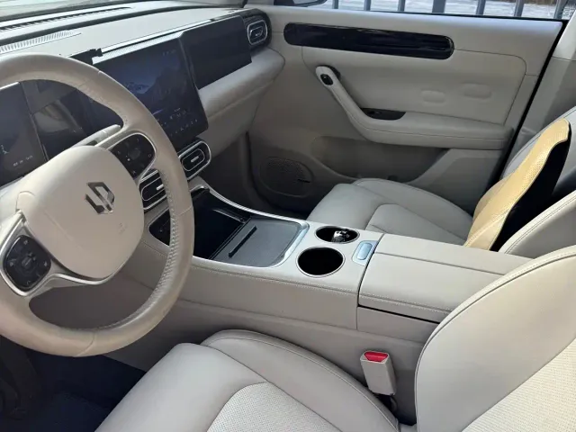 Leapmotor C11 — Фото автомобиля 4